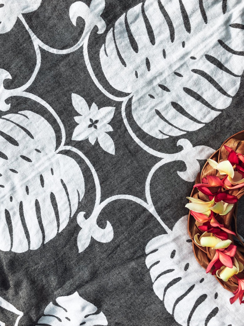 Eha Culture Kaua’i Hawai’i Jungle Vines Monstera Turkish Beach Towel — image 6 of 8